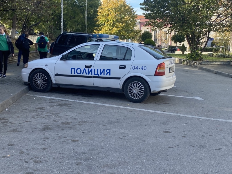 Незаконни гонки по улица “Магистрална” предотвратиха търновски полицаи