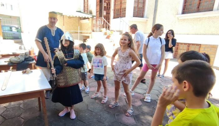 Любознателни деца изпълниха Историческия музей в първата семейна събота, за да научат повече за Второто българско царство