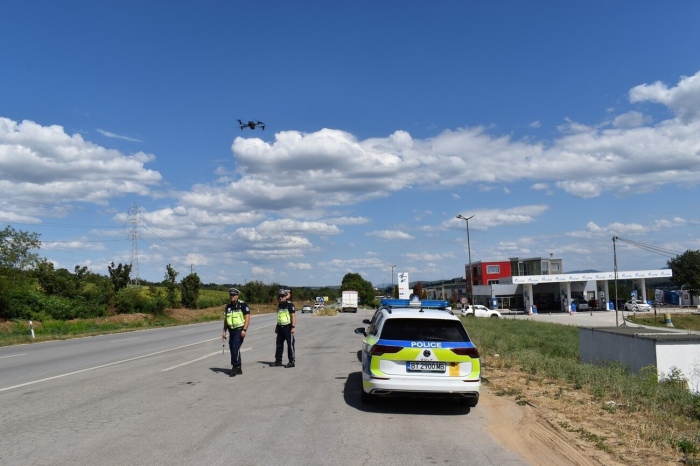 Полицията вдигна дрон срещу нарушителите по пътищата в областта, санкционира 36 водачи