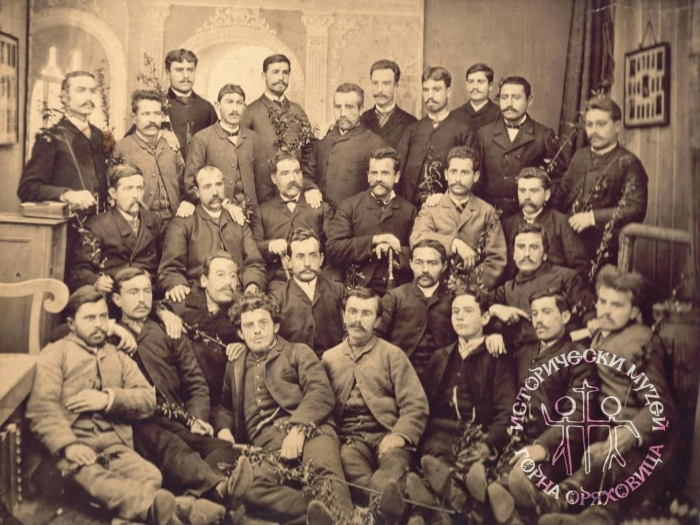 На 17 юли 1877 г. учителите вземат властта в Горна Оряховица
